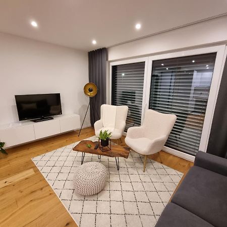 Ella'S Lounge - Besonders Geniessen Apartment Singen Exterior photo